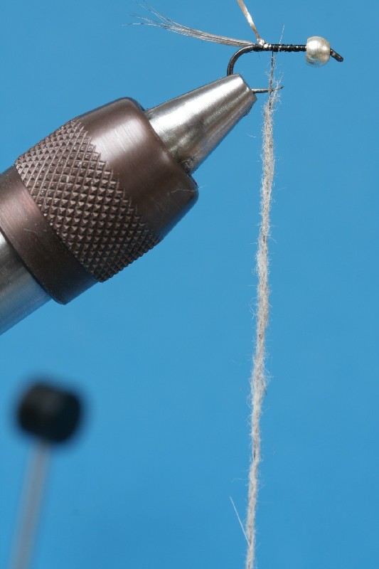 K�rperdubbing auftragen