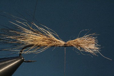 Haarb�schel einbinden