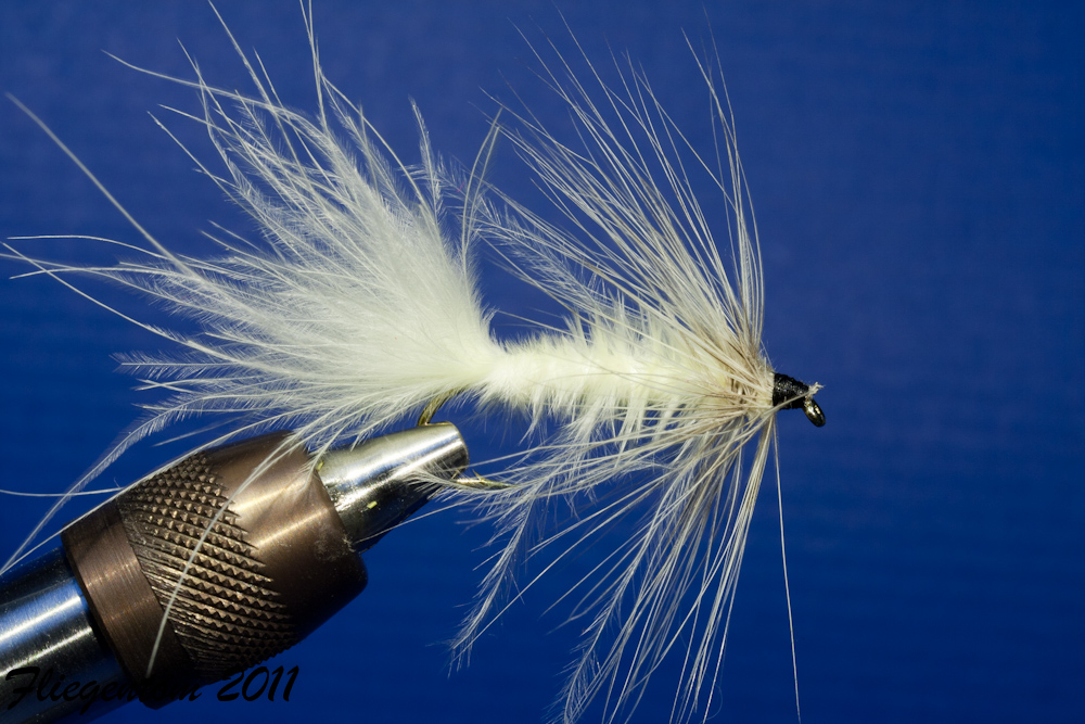 Wei�er Marabou Wooley Bugger