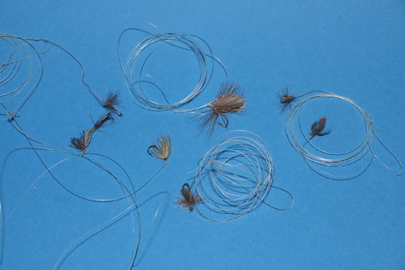 Fliegen an Tippets gebunden