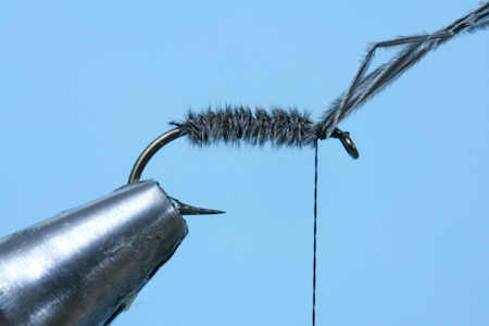 fertiger Fiberk�rper aus verdrillten kurzen Fibern