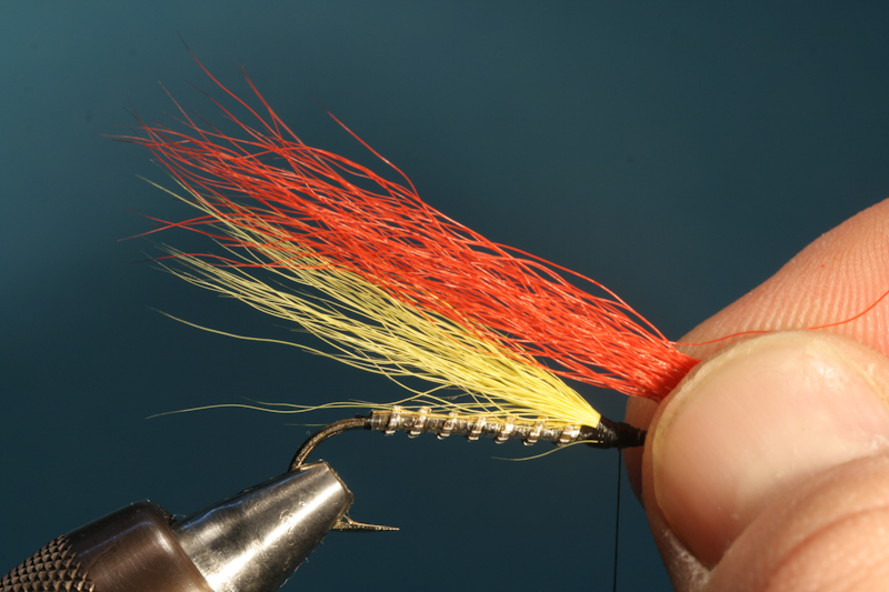 rotes B�ndel abmessen